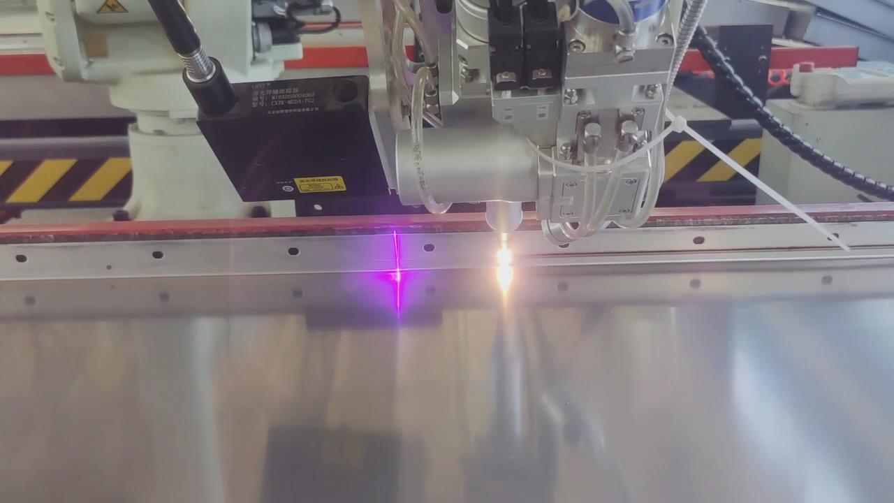 適用于多種焊接場景，激光焊縫跟蹤系統(tǒng)如何滿足不同需求