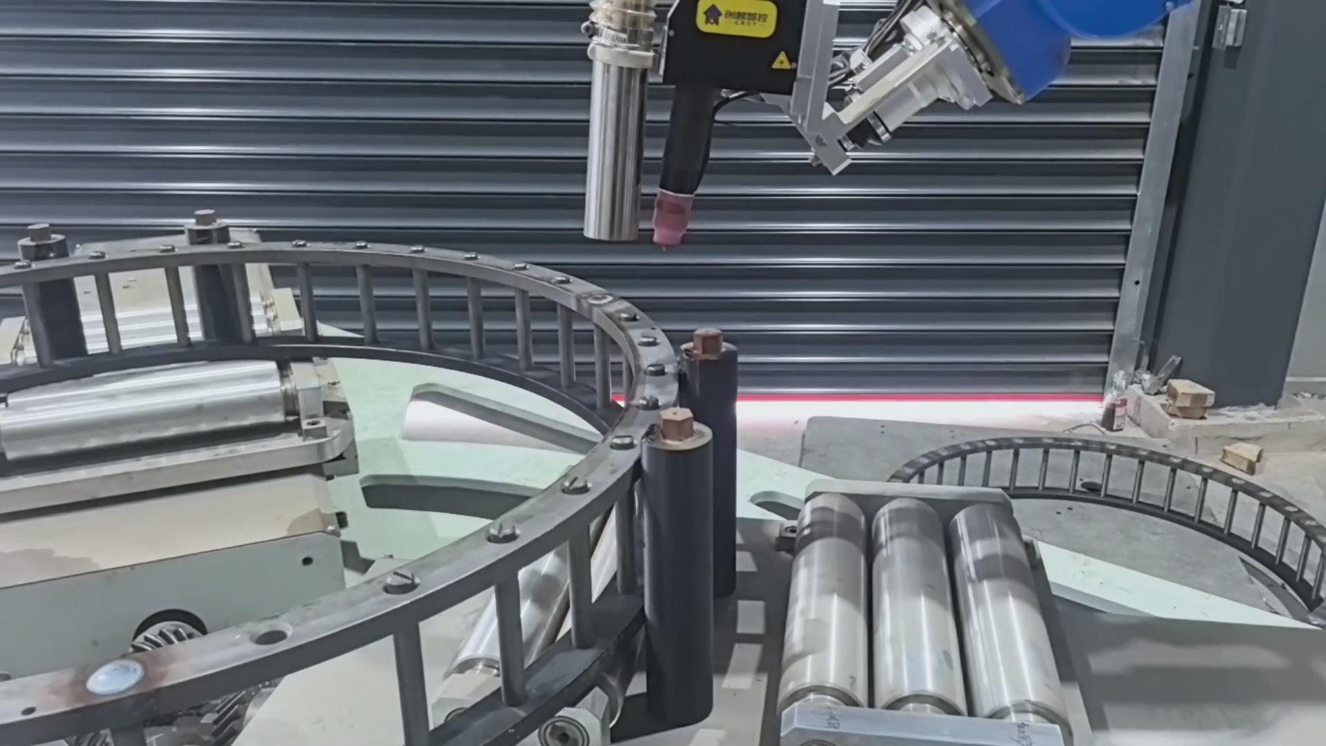 創(chuàng)想智控激光焊縫跟蹤器：軸承塞孔氬弧焊免示教解決方案